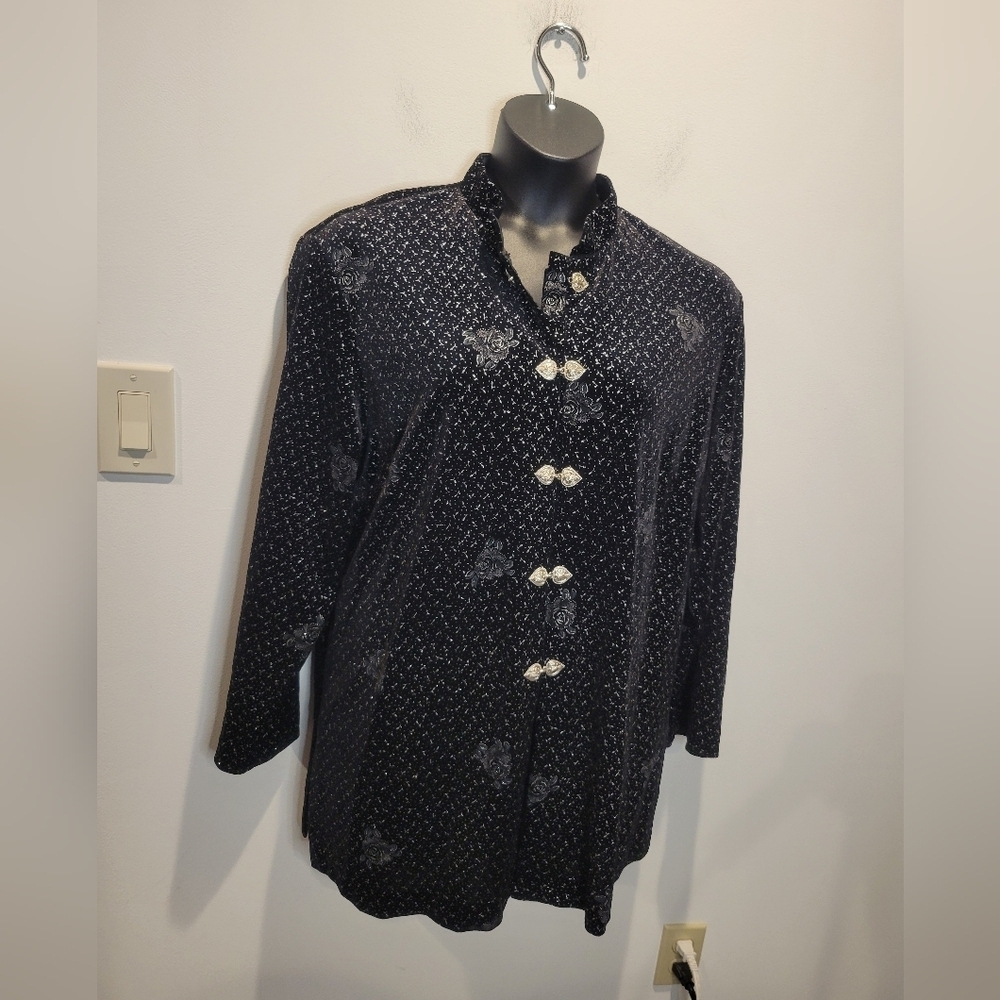 Jbs Size 3x Velety Black With Sparkle Rose Print Fairycore Top
